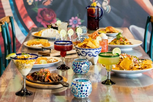 Testeur d'aventure pour la plage, les visites et la gastronomie